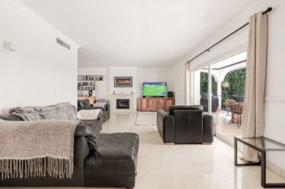 v5uejxq8wuq15-11d12f2f454f2f5e9b981fdd8b901d5