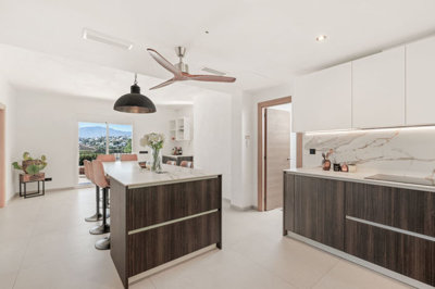 frdjjxrciq10-bb915d1cb19341576dcdc994b81ab9c5