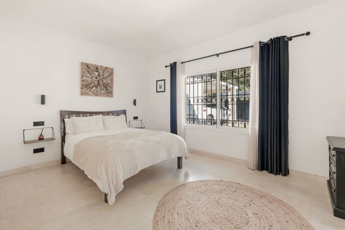 Image No.19-4 Bed Villa for sale