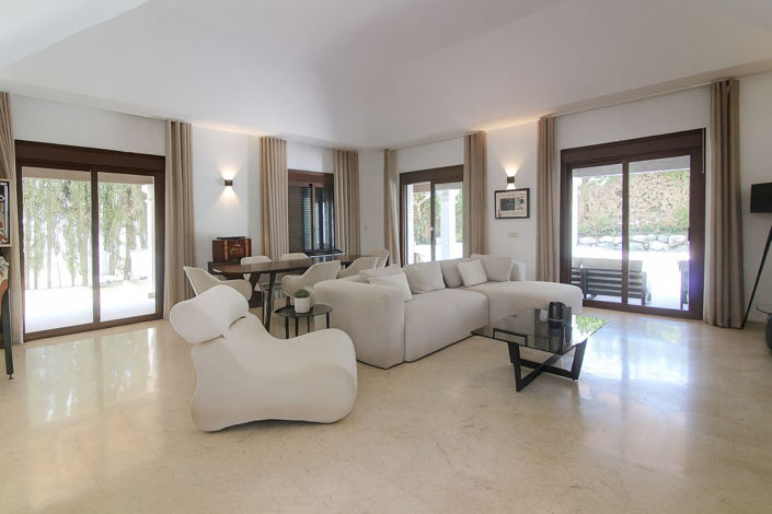 Image No.6-4 Bed Villa for sale