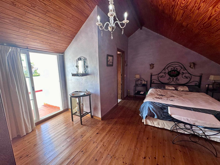 Image No.15-4 Bed Townhouse for sale