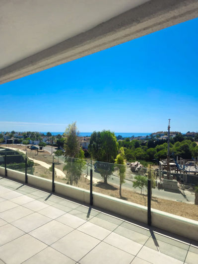 Image No.3-Appartement de 3 chambres à vendre à Estepona