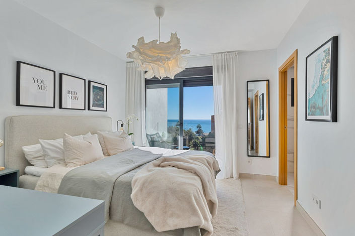 Image No.13-3 Bed Townhouse for sale