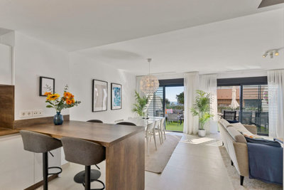 7fp3n2l8v9b10-bb915d1cb19341576dcdc994b81ab9c