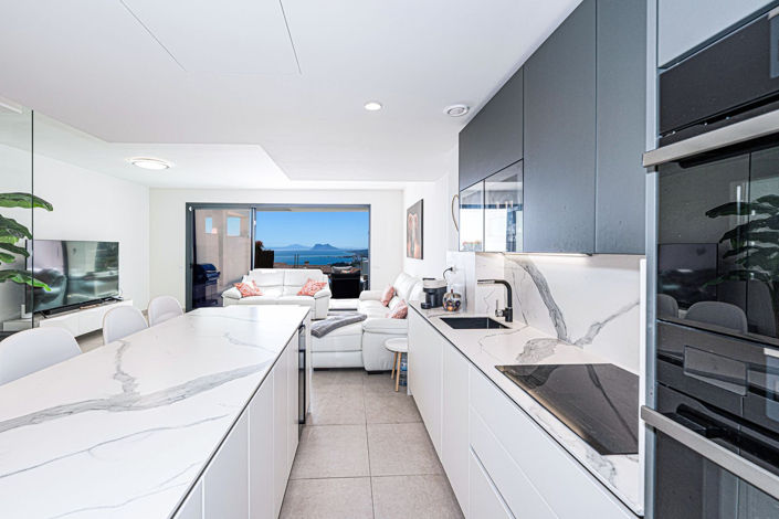 Image No.15-4 Bed Townhouse for sale