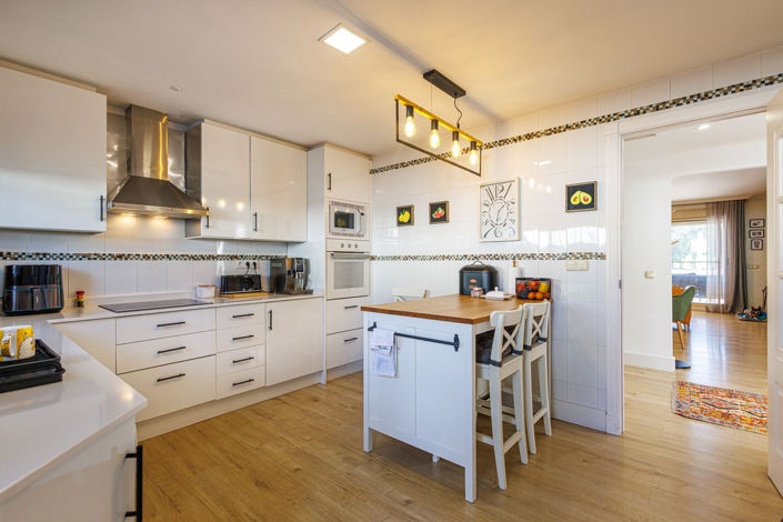 Image No.17-3 Bed Townhouse for sale