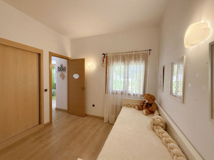 Image No.13-3 Bed Townhouse for sale