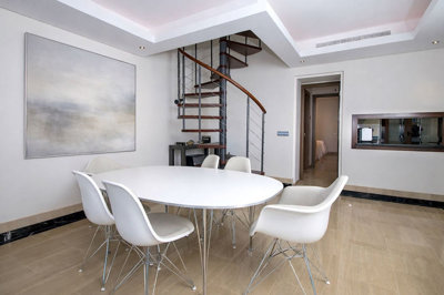 jzzrvhy23vl4-c23c0f86247804fa50226aecd8b0b2c8