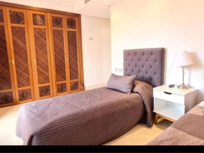 Image No.7-Appartement de 2 chambres à vendre à Estepona