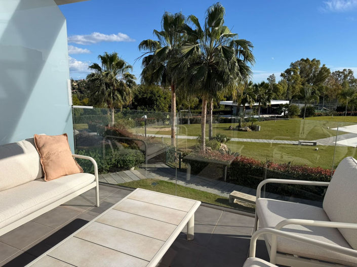 Image No.3-Appartement de 2 chambres à vendre à Estepona