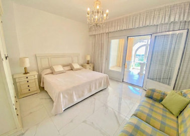 vyitd1mwgml12-53013098fcab6c38b1379cd33298e05