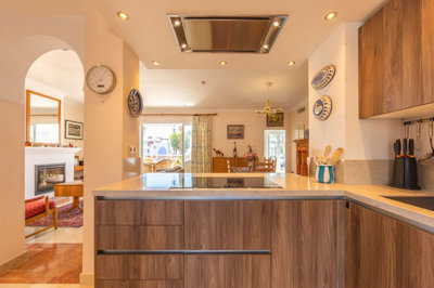 9wj9x0717y20-d1f7658cbe4ba6cd8666fec30fba80ad