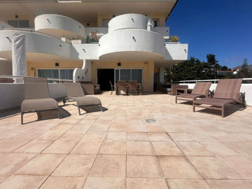 2syv0u06us54-c23c0f86247804fa50226aecd8b0b2c8