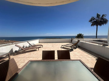 qj6x0w1r3v82-5bd7b9d04b45e33852eaf0ec6670150d