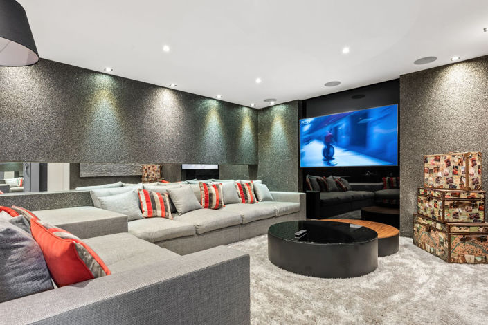 Image No.10-5 Bed Townhouse for sale