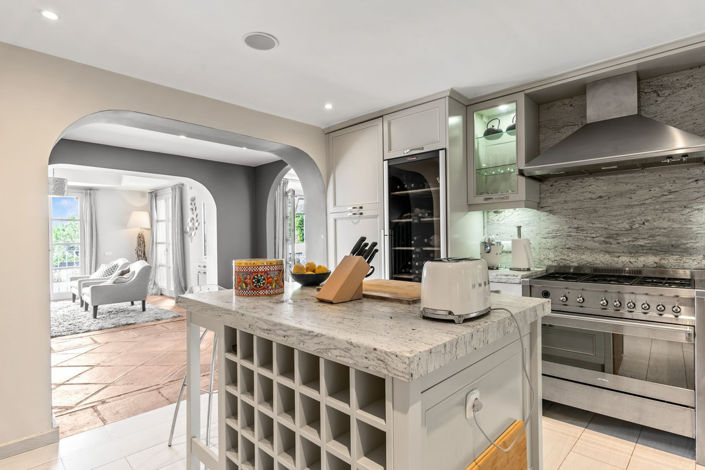 Image No.15-5 Bed Townhouse for sale