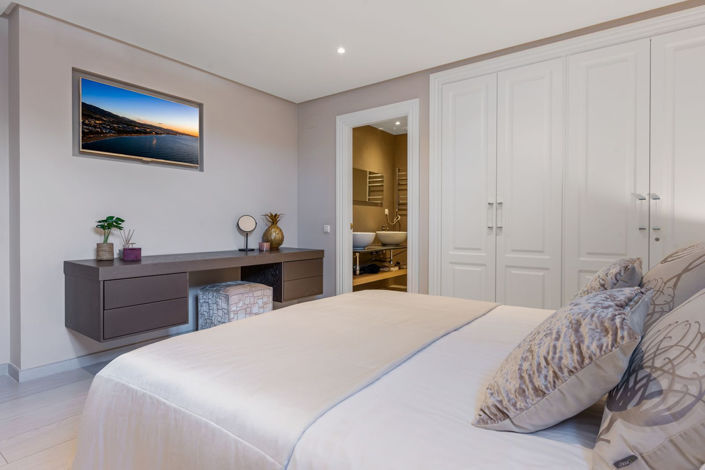 Image No.21-5 Bed Townhouse for sale