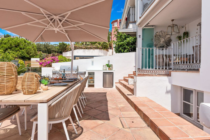 Image No.5-5 Bed Townhouse for sale