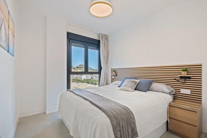 Image No.10-3 Bed Apartment for sale