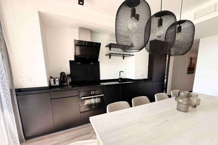 Image No.9-4 Bed Apartment for sale