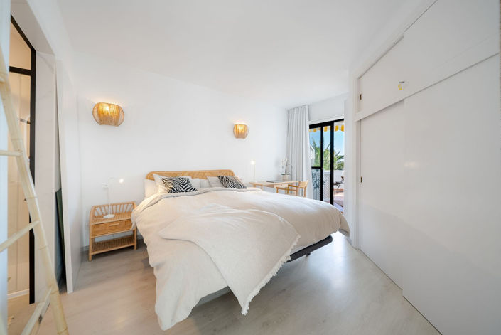 Image No.17-2 Bed Apartment for sale