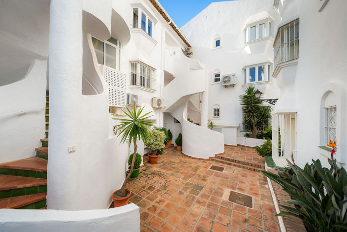 Image No.4-2 Bed Apartment for sale