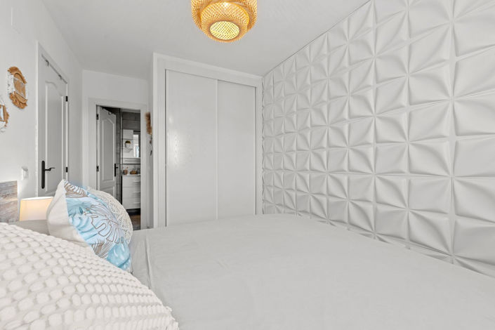 Image No.19-3 Bed Penthouse for sale