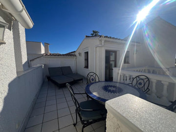 c5p3q9lrru31-5e8b9eb86a2d455eeaf43a7bbf3ccd12