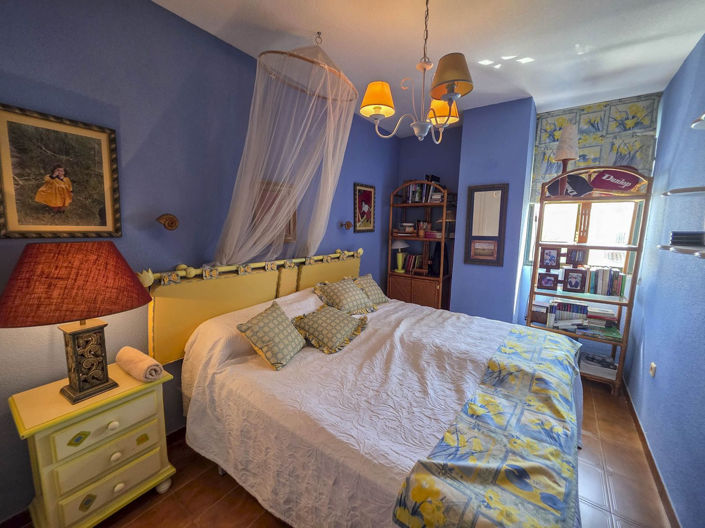 Image No.15-3 Bed Townhouse for sale