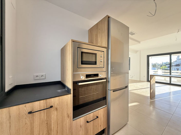 Image No.15-3 Bed Townhouse for sale