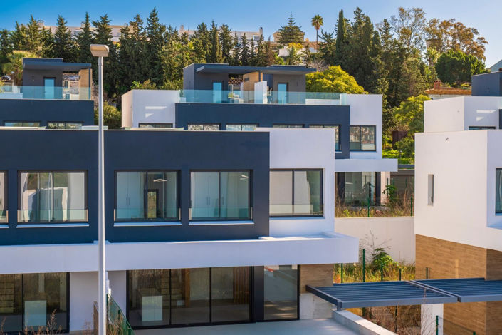 Image No.3-3 Bed Townhouse for sale