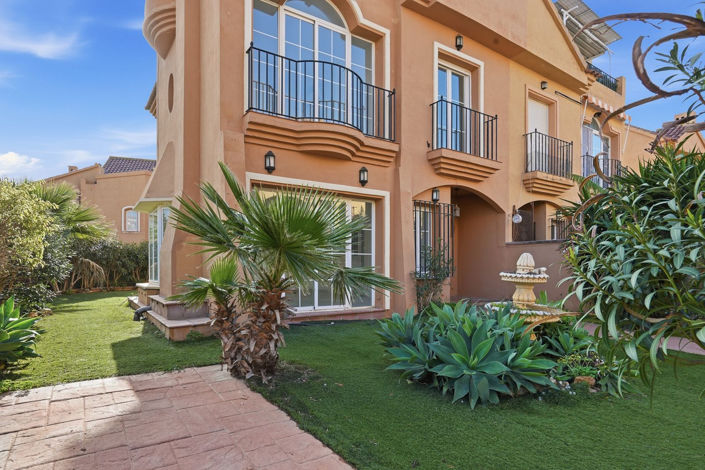 Image No.2-3 Bed Townhouse for sale