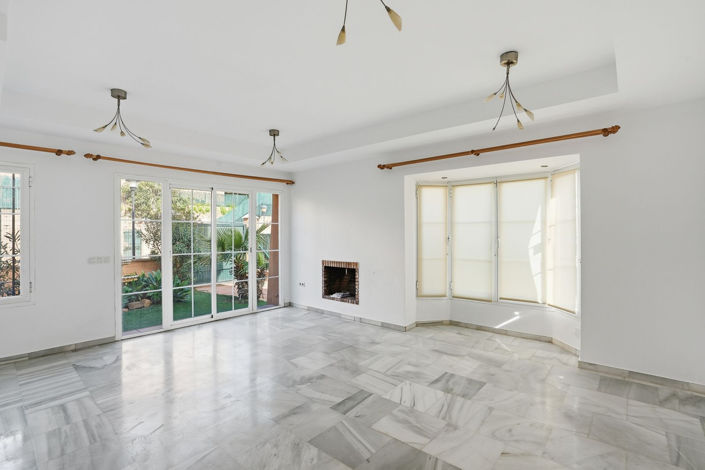 Image No.7-3 Bed Townhouse for sale