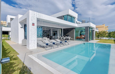 a1xyf23z6q52-5bd7b9d04b45e33852eaf0ec6670150d