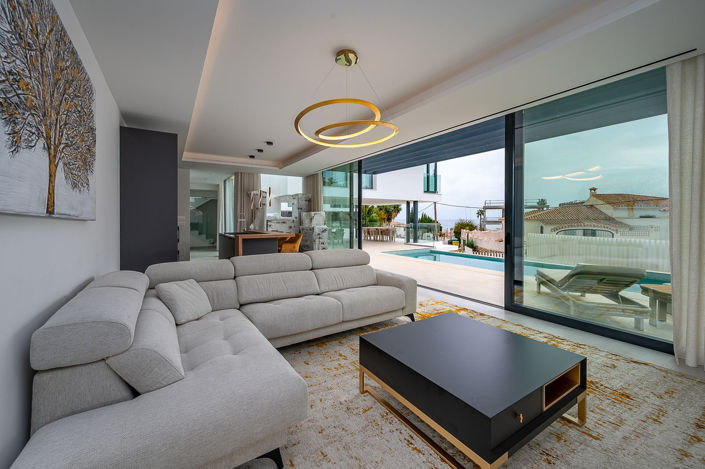 Image No.10-4 Bed Villa for sale