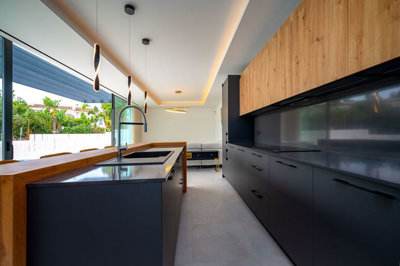 g5q801cyg4g15-11d12f2f454f2f5e9b981fdd8b901d5