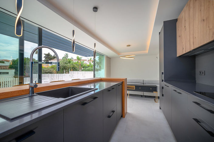 Image No.16-4 Bed Villa for sale