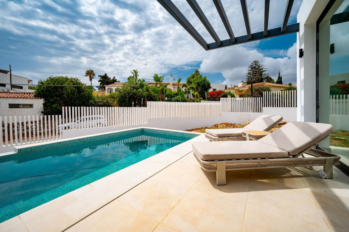 Image No.4-4 Bed Villa for sale