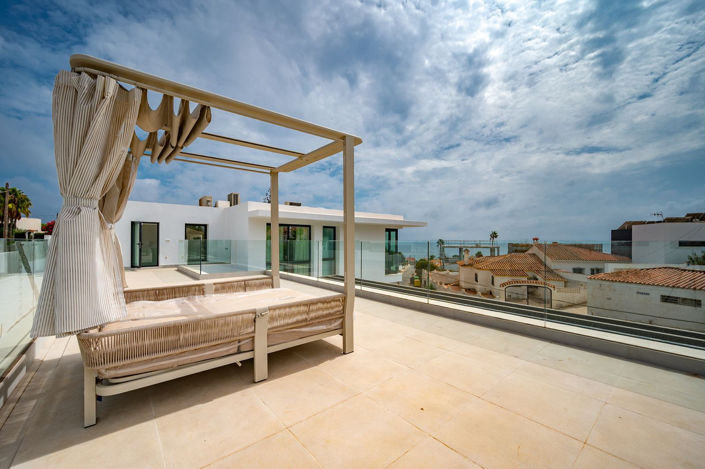 Image No.6-4 Bed Villa for sale