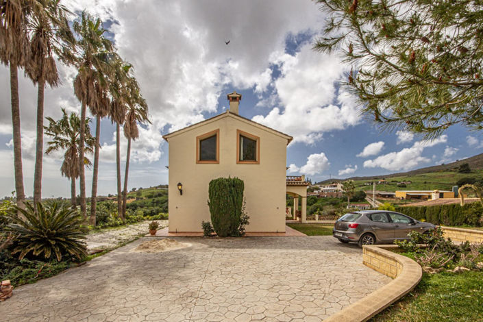 Image No.3-3 Bed Villa for sale