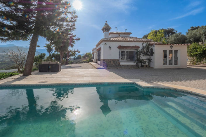 Image No.2-3 Bed Villa for sale