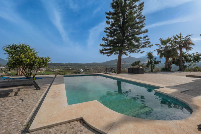 Image No.3-3 Bed Villa for sale