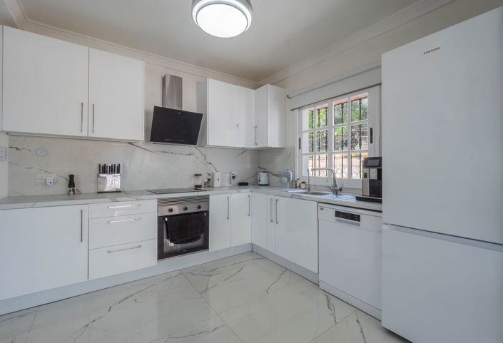 Image No.9-3 Bed Villa for sale