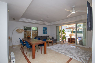 aqxkqroai921-2c707e7c511429b4f8ec4ee5f221ddb6