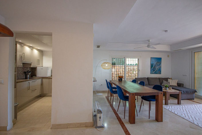 Image No.15-4 Bed Townhouse for sale