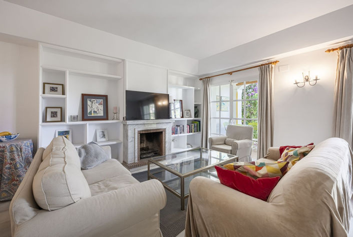 Image No.12-3 Bed Townhouse for sale