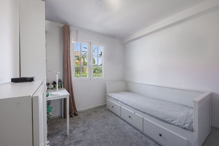 Image No.17-3 Bed Townhouse for sale