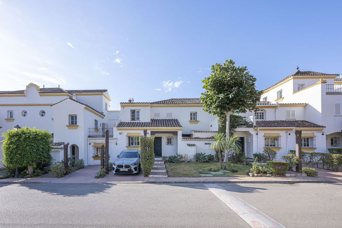 Image No.4-3 Bed Townhouse for sale