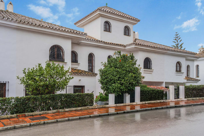 Image No.2-3 Bed Townhouse for sale