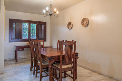 5c8izy5ijhu17-dd5fcd4f0eb487dfa3803f7e20814c0